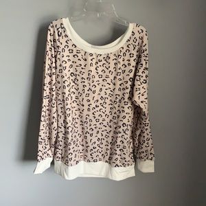 NWT! MOLFROA Ladies Leopard Round Neck Sweater
